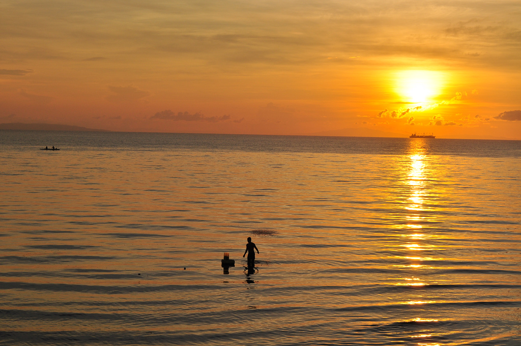 Sun, Sea & Fisherman in Danao, Camotes Island