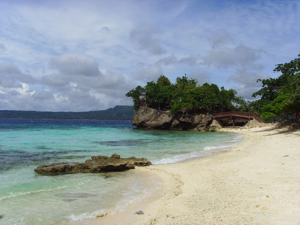 Salagdoong Beach in Maria, Siquijor Photo by:  Patrick120603/Creative Commons