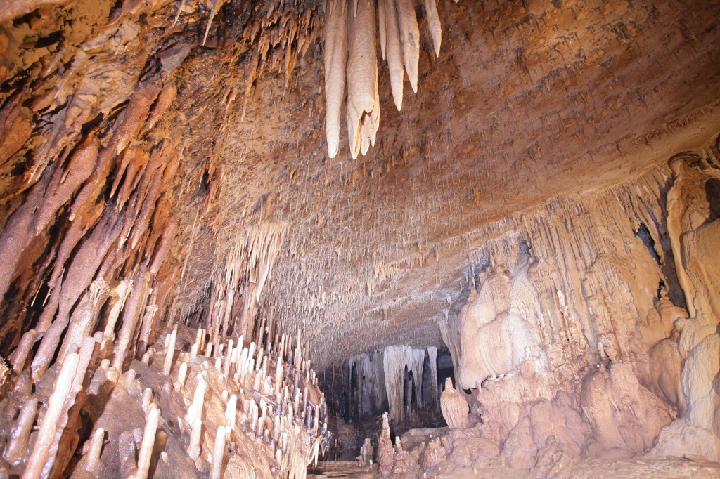 Capisaan Cave Image source: www.jjexplorer.com