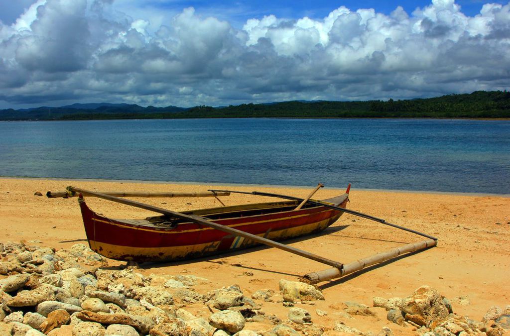 Monbon Island Image source: www.goborongan.com