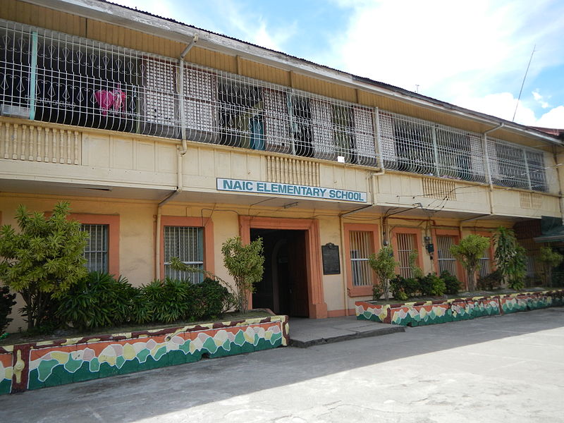 Casa Hacienda de Naic (the present Naic Elementary School) Image source: Ramon FVelasquez/Creative Commons