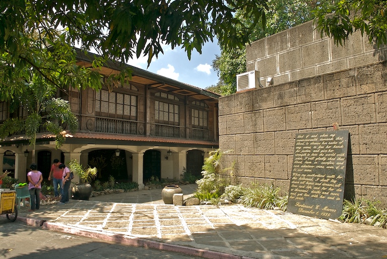 Marcos Mausoleum, Batac, Ilocos Norte Image source: www.pbase.com