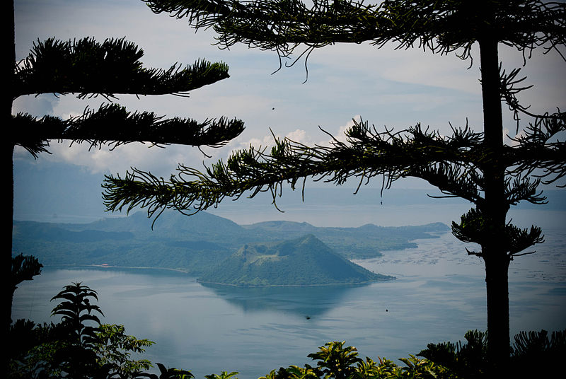 Taal Volcano view from Tagaytay Image source: Yla Corotan/Creative Commons