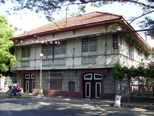 The Highlights of Bacoor, Cavite: History, Culture, Entertainment and Food