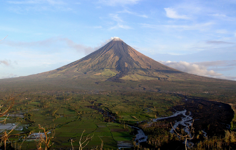 Mount Mayon Image source: Tomas Tam/CC