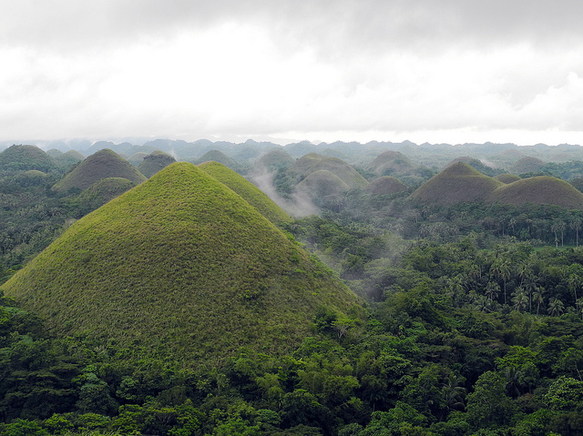 Chocolate Hills Image source: m.a.r.c. of Flickr.com/CC