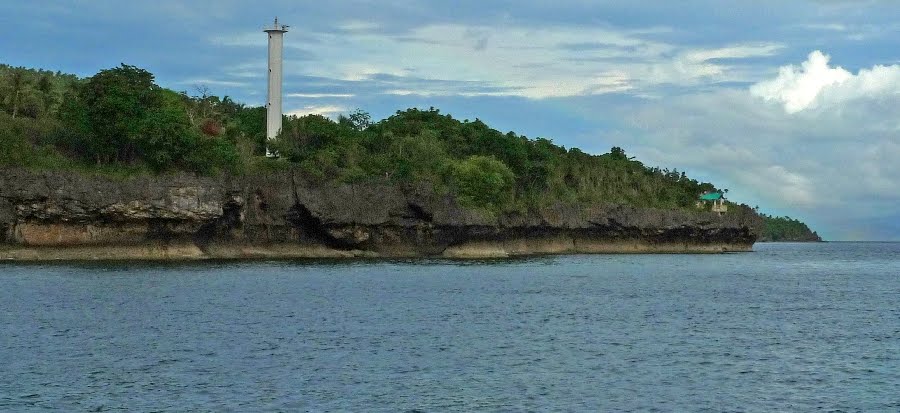 Lighthouse and Agpanabat Marine Sanctuary, Romblon Island Image source: www.panoramio.com