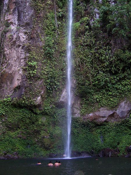 Katibawasan Falls Image source: Bing Ramos/Creative Commons