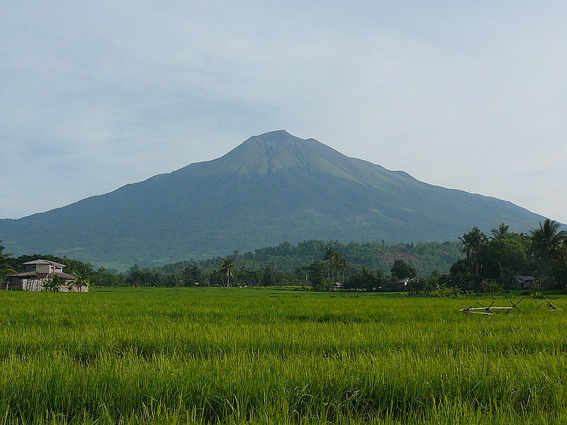 Mt. Kanlaon Image source: Studphil/Creative Commons