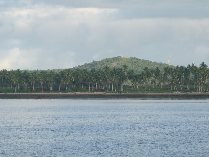 View of Mount Begia from Brgy. Mahayahay, Cawayan Image source: FREUDZ/Creative Commons