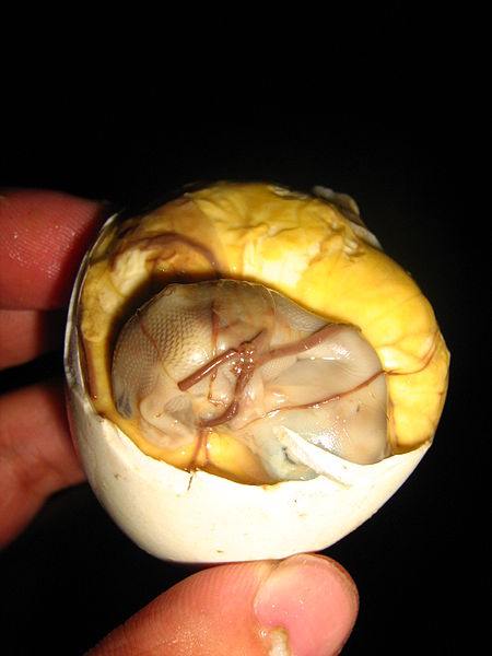 Balut Image source: Ischaramoochie/Creative Commons