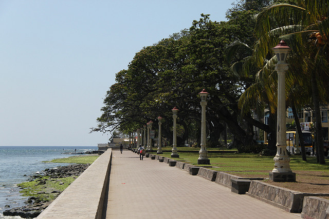 Rizal Boulevard Photo by: Cristian Bortes of Flickr.com/CC