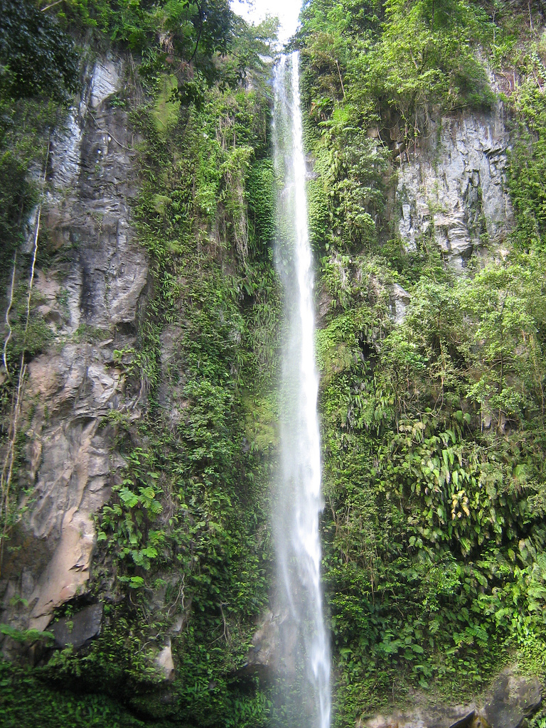 Katibawasan Falls Photo by: kleo_marlo of Flickr.com/CC