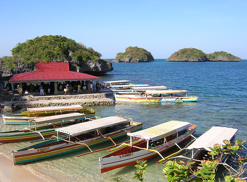 Quezon Island in the Hundred Islands National Park Photo by: Jhun Taboga/CC