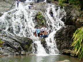 Kaytitinga Falls Photo by: Ramz Trinidad/CC