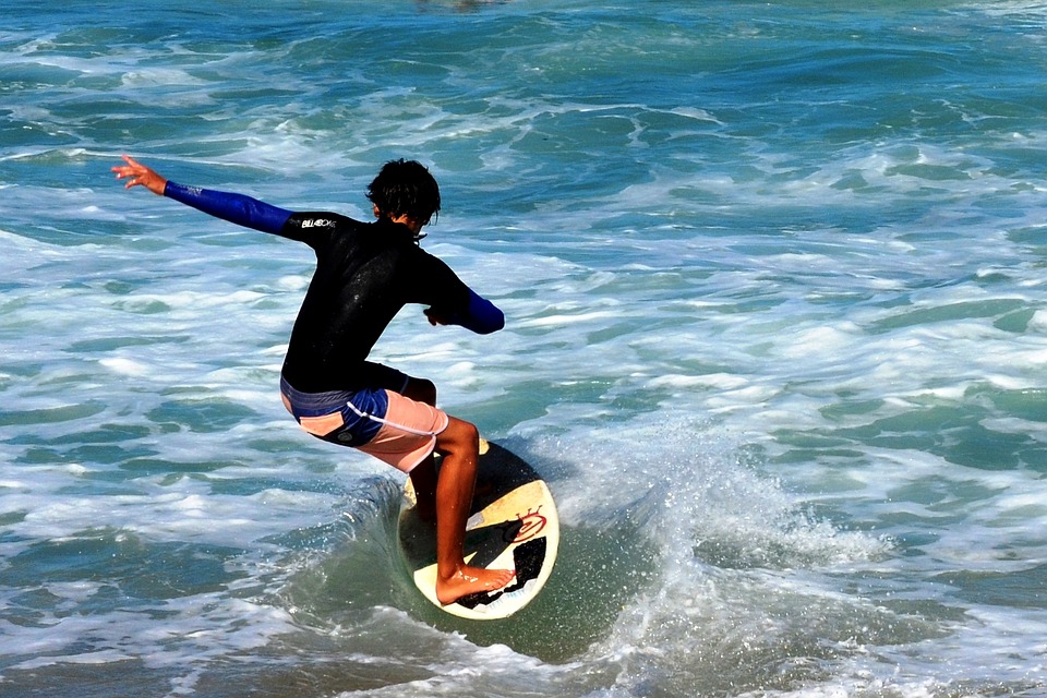 Surfing Photo by: pixabay.com/CC