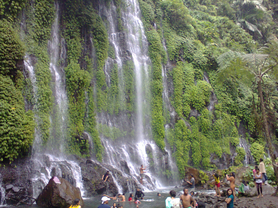 Asik Asik Falls Photo by: rex songcayauon of Flickr.com/CC