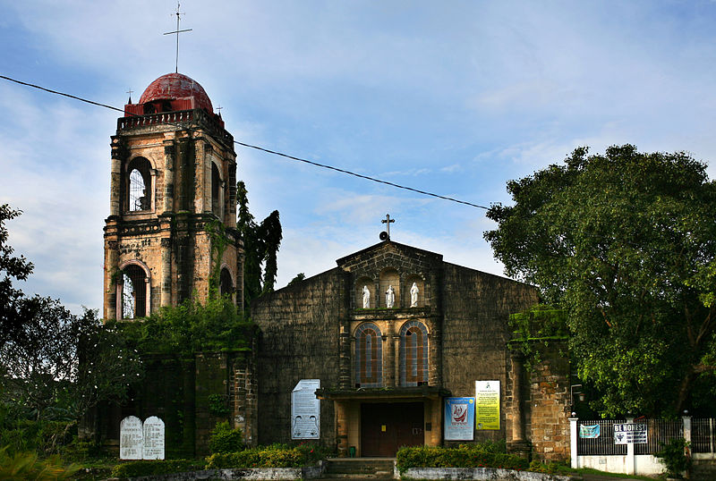 Tubungan Church Photo by: Paolobon140/Wikimedia Commons