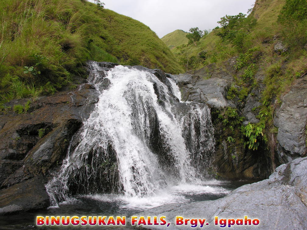  Binugsukan Falls   Photo by: www.tubungan-iloilo.com