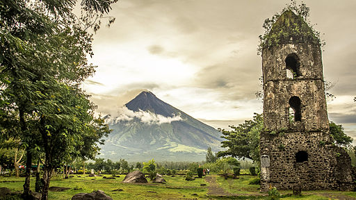 Daraga: Explore the Home of the Cagsaua Ruins in Albay