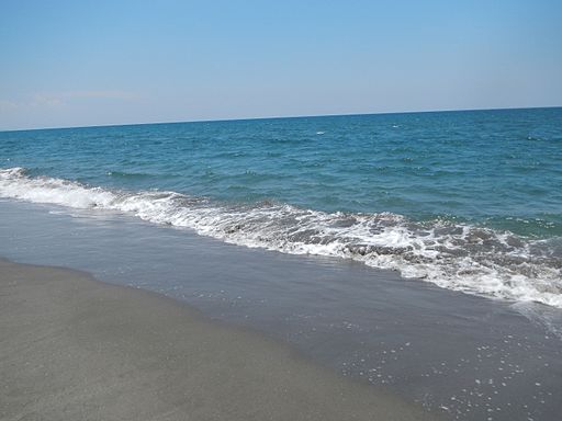 Iba, Zambales Beaches Photo by: Ramon FVelasquez /Wikimedia Commons 